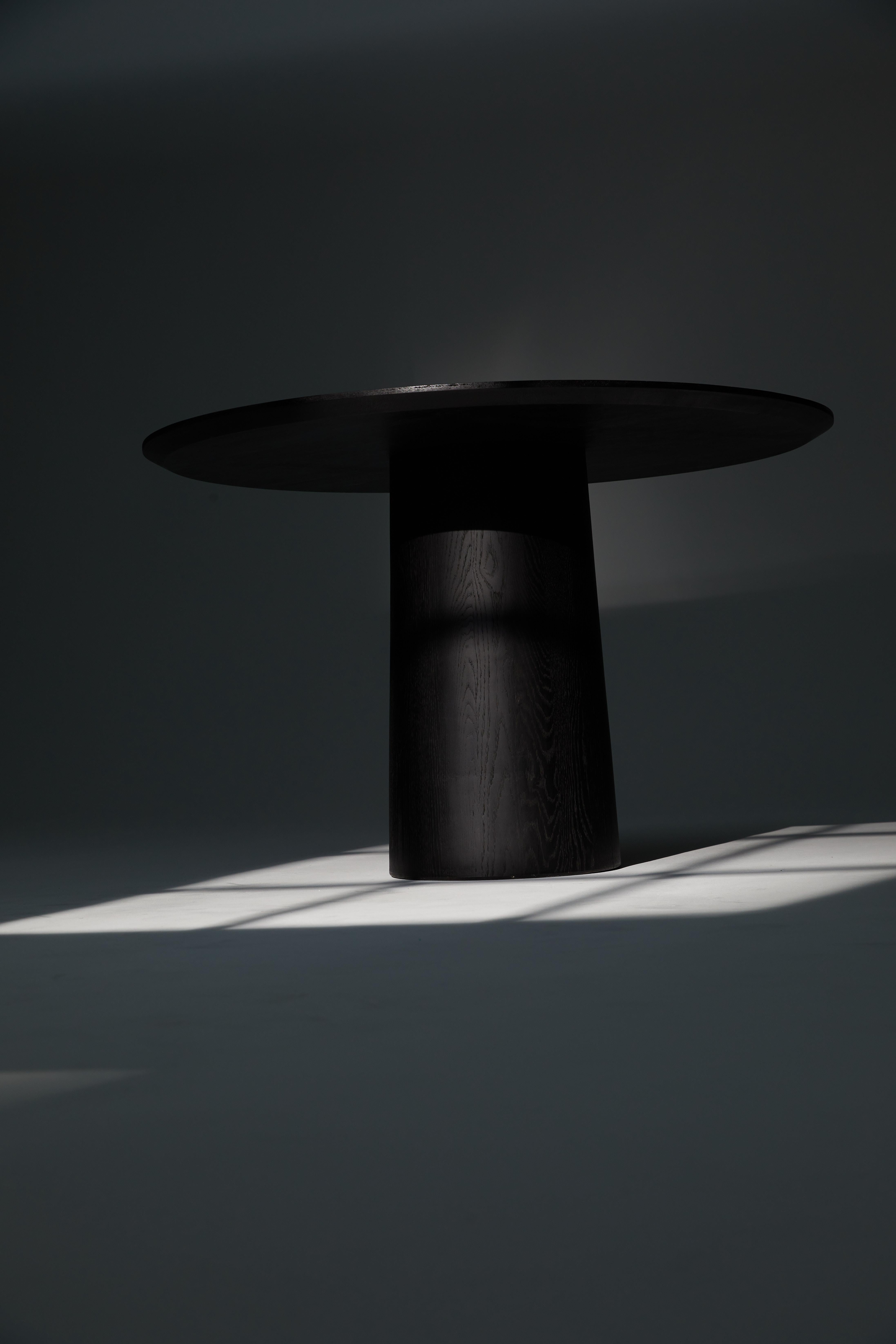 Table de salle à manger Mushrooms-PS en bois Oak Wood teinté noir par Heilig Objects for Objects en vente 2