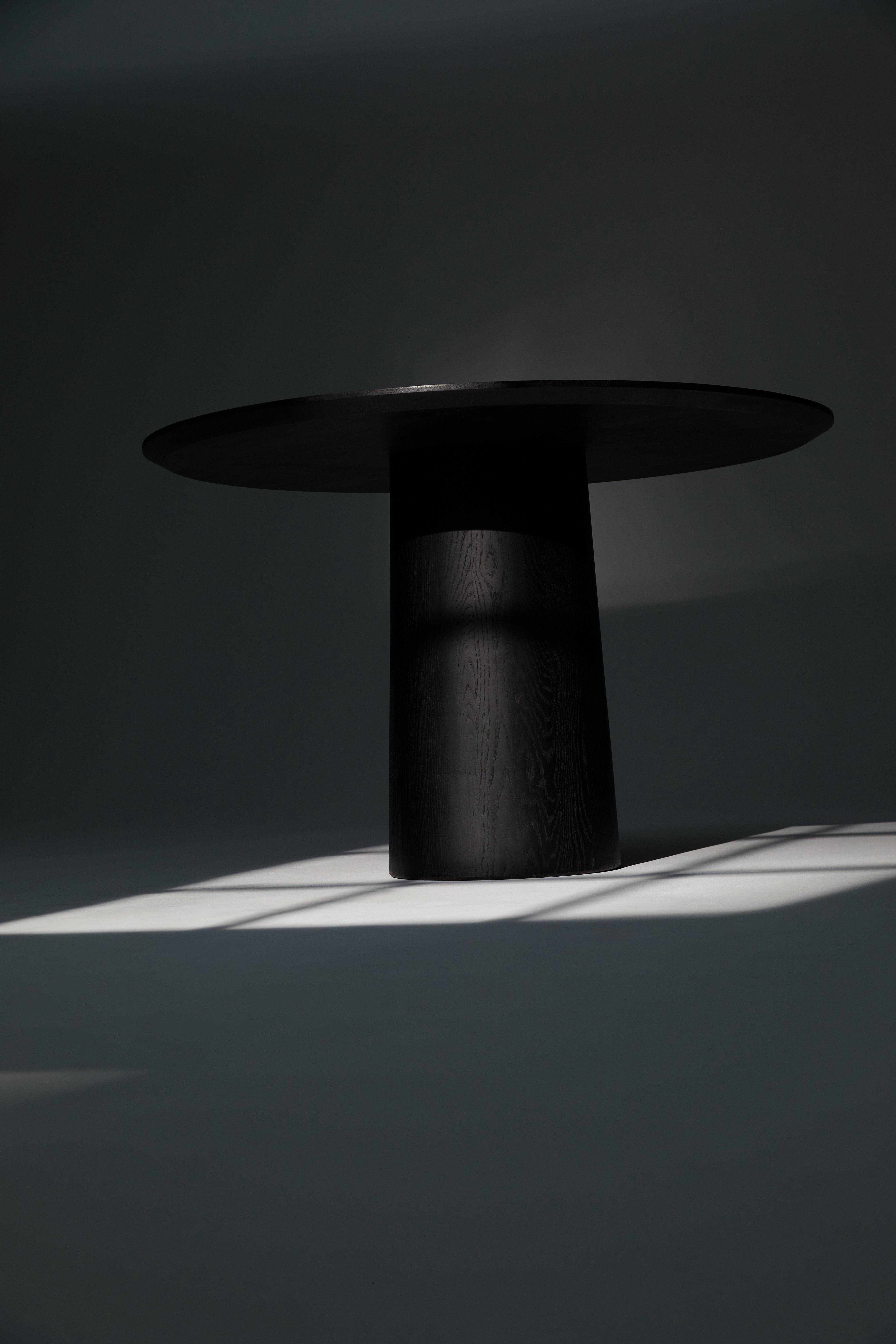 Table de salle à manger Mushrooms-PS en bois Oak Wood teinté noir par Heilig Objects for Objects en vente 4