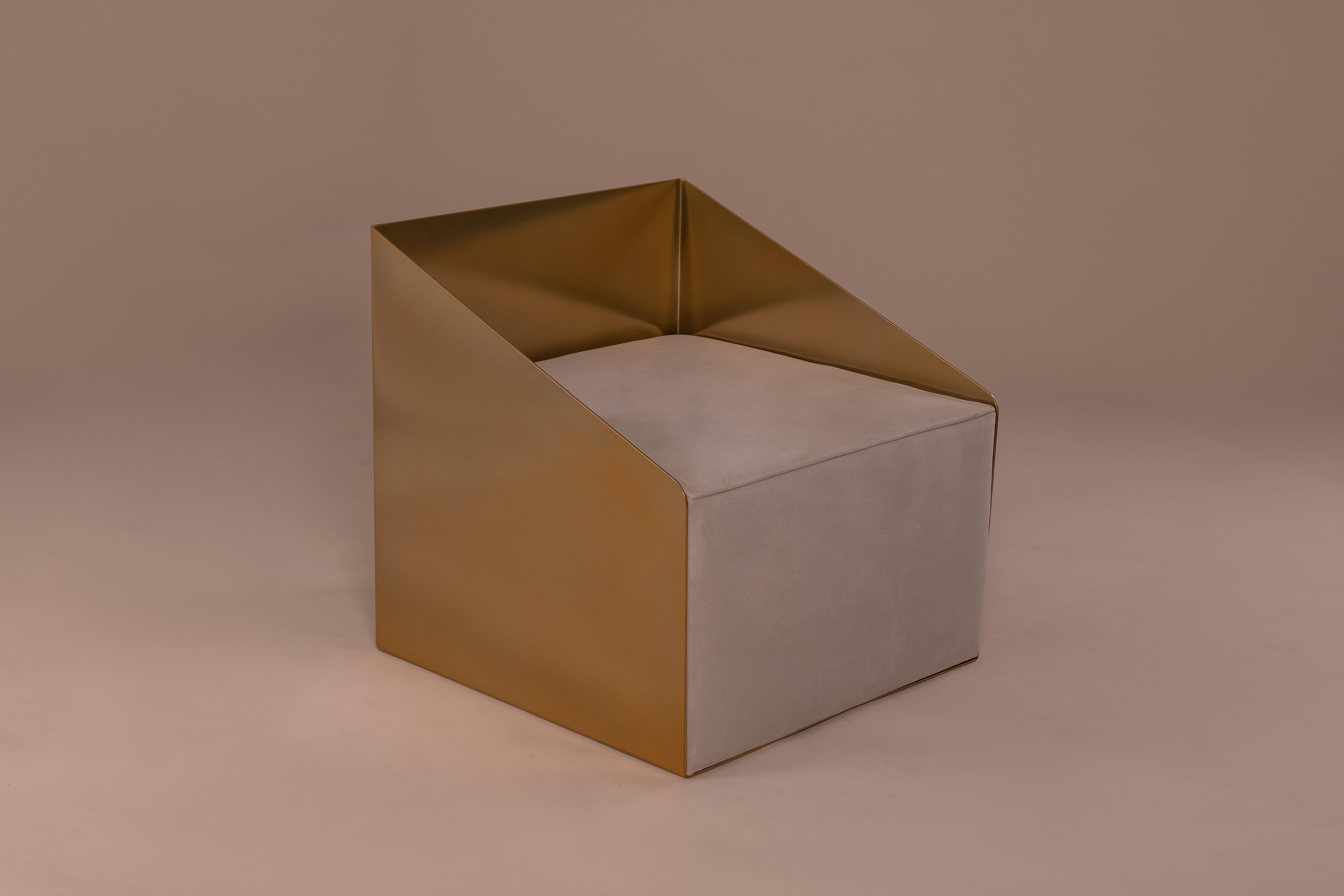 Chaise longue LCCA en aluminium or chromé et assise beige ivoire par Ands for Objects Neuf - En vente à Geneve, CH