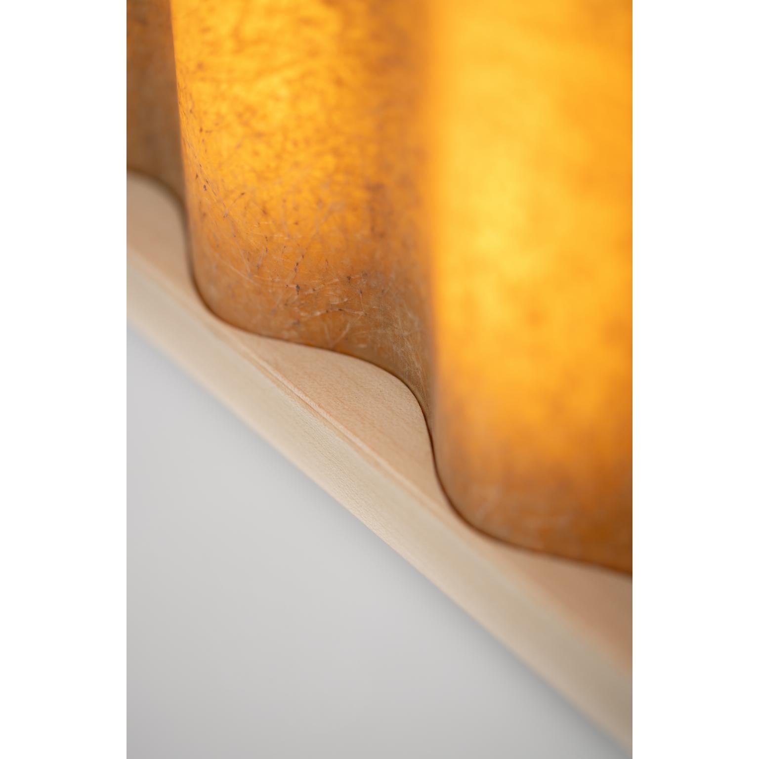 Königswinter Mono Lighting Sculpture in Fiberglass & Maple by Heilig Objects In New Condition For Sale In Geneve, CH