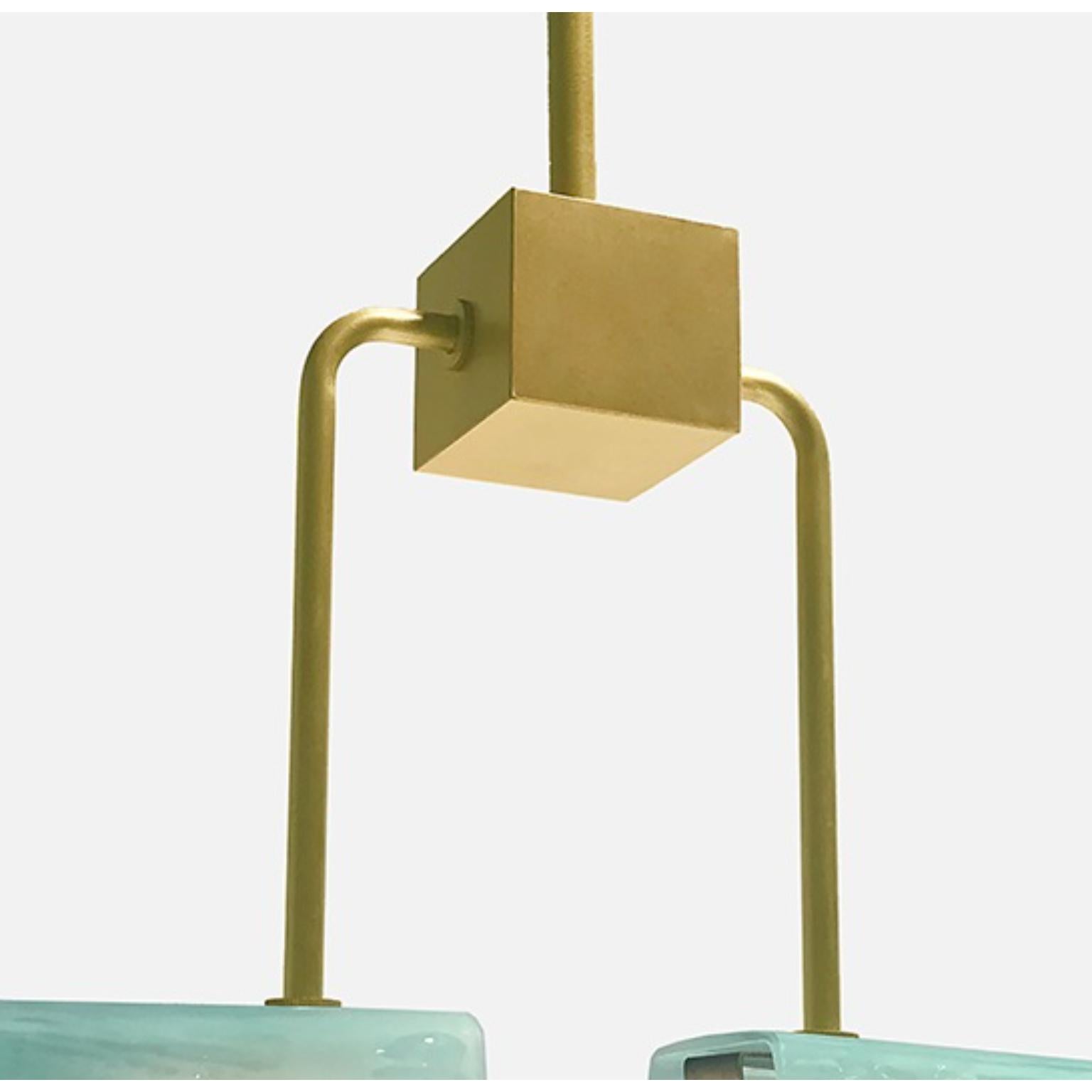 Altro Lampada a sospensione Equinox in ottone e vetro lucido Ajoite di Bianco Light & Space in vendita