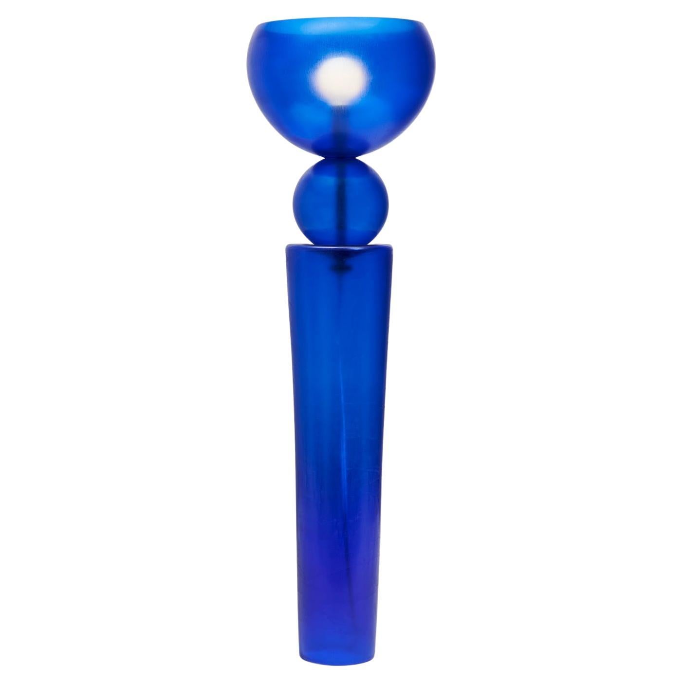 Totem 2 Tischleuchte aus glänzendem Kobaltglas von Bianco Light + Space
