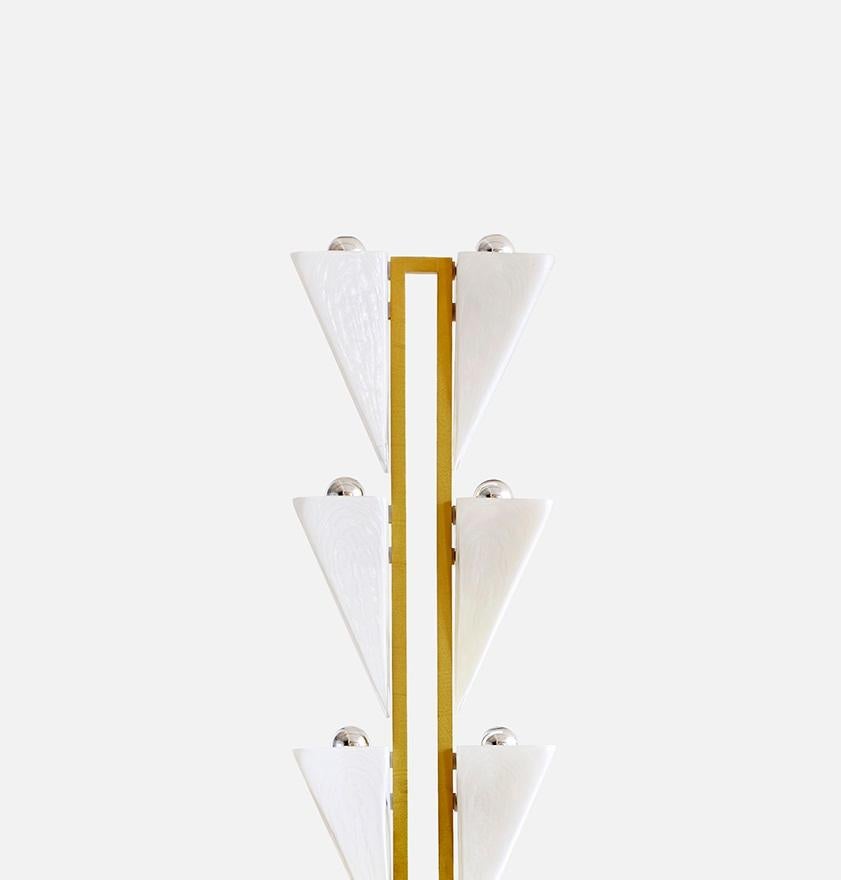 Post-Modern Cyrus Floor Lamp in Quartz Glossy Glass & Brushed Brass by Bianco Light + Space For Sale
