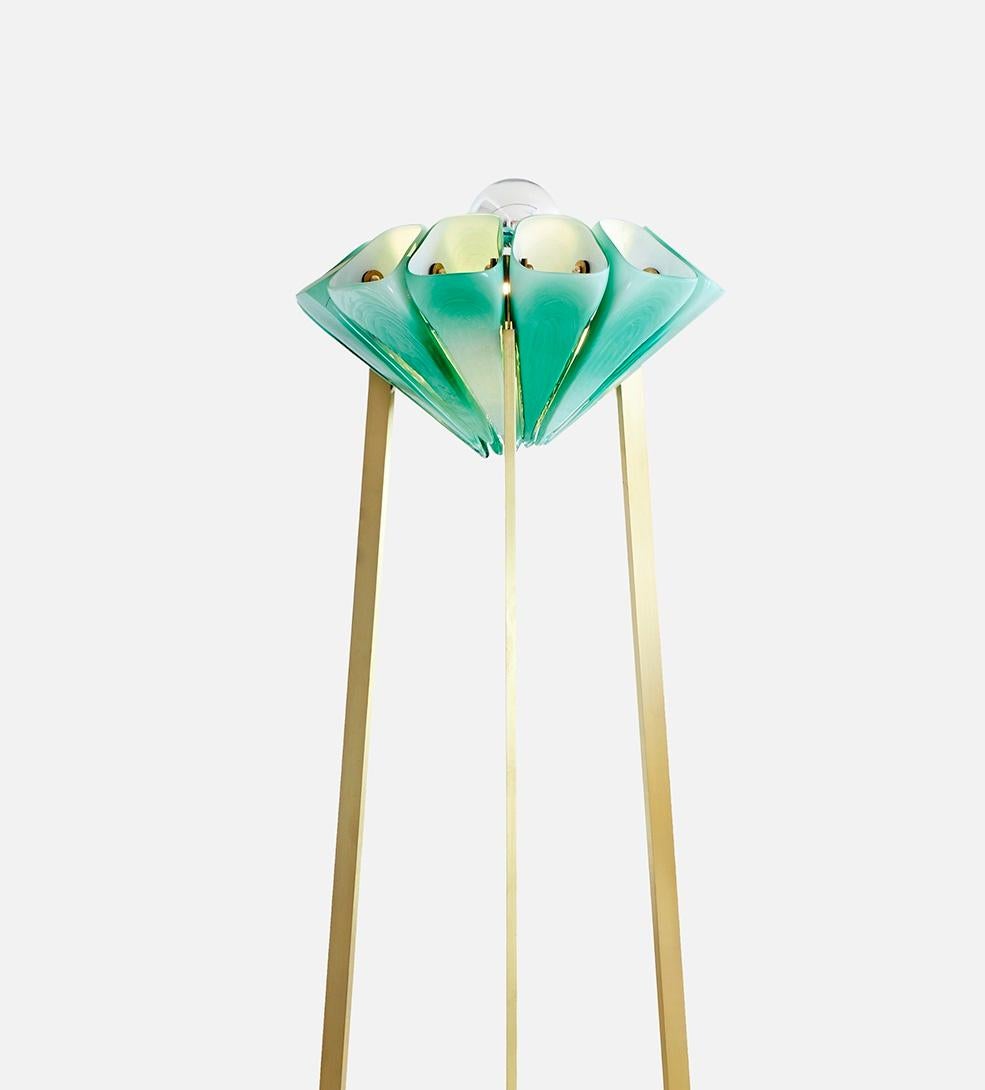 American Yassin Floor Lamp in Emerald Glossy Glass & Brass by Bianco Light + Space For Sale