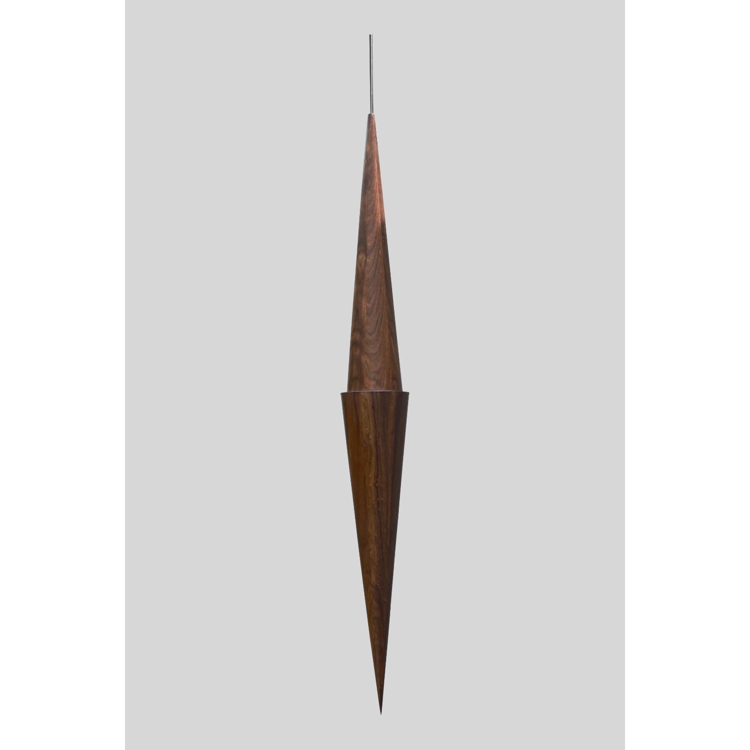 Lampada a sospensione in Wood Wood di Alina Rotzinger
Materiali: Wood Wood.
Dimensioni: Ø 20 x H. 140 cm.

Tutte le nostre lampade possono essere cablate a seconda del Paese. Se viene venduto negli Stati Uniti, sarà cablato per gli Stati Uniti, ad