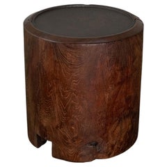 Mesa baja Bara de madera de teca y metal patinado marrón oscuro by Mary Verspoor