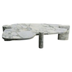 Table Pierce en marbre blanc Arabescato par Phillip Jividen
