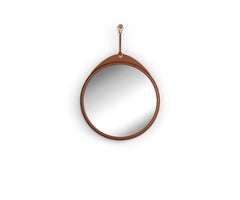 Grand miroir rond Karlo en cuir et laiton brossé, par Madheke