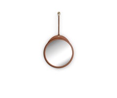 Miroir rond Karlo, modèle moyen, en cuir et laiton brossé, par Madheke