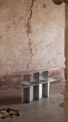 Konsole „Soft Futurism Lamina“ aus Aluminium von Filippo Andrighetto