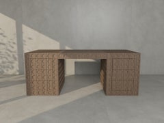 Kleiner Schreibtisch mit Schubladen und Tischplatte aus Holz und Leder von Sebastiano Zilio