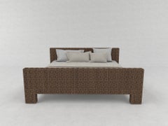Letto grande con pediera, in legno massello, collezione Dama di Sebastiano Zilio