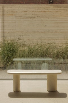 Banc d'appoint et buffet « Layer Stone » en plâtre de chaux par Plature