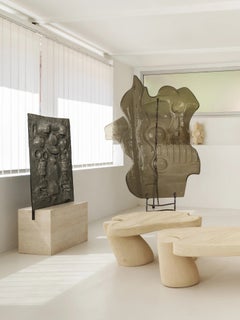 Stehende Skulptur aus braunem Glas von Olivia Cognet