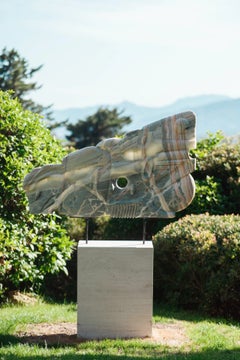 Stehende Skulptur aus Onyx, Regenbogenstein und Travertin von Olivia Cognet