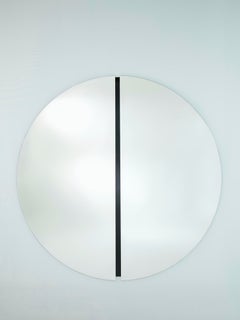 Luna Black Round L – lackierter Wandspiegel von Deknudt Mirrors