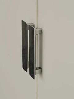Poignée « Tab » en aluminium pour appareils électroménagers, modèle 205, par Henry Wilson