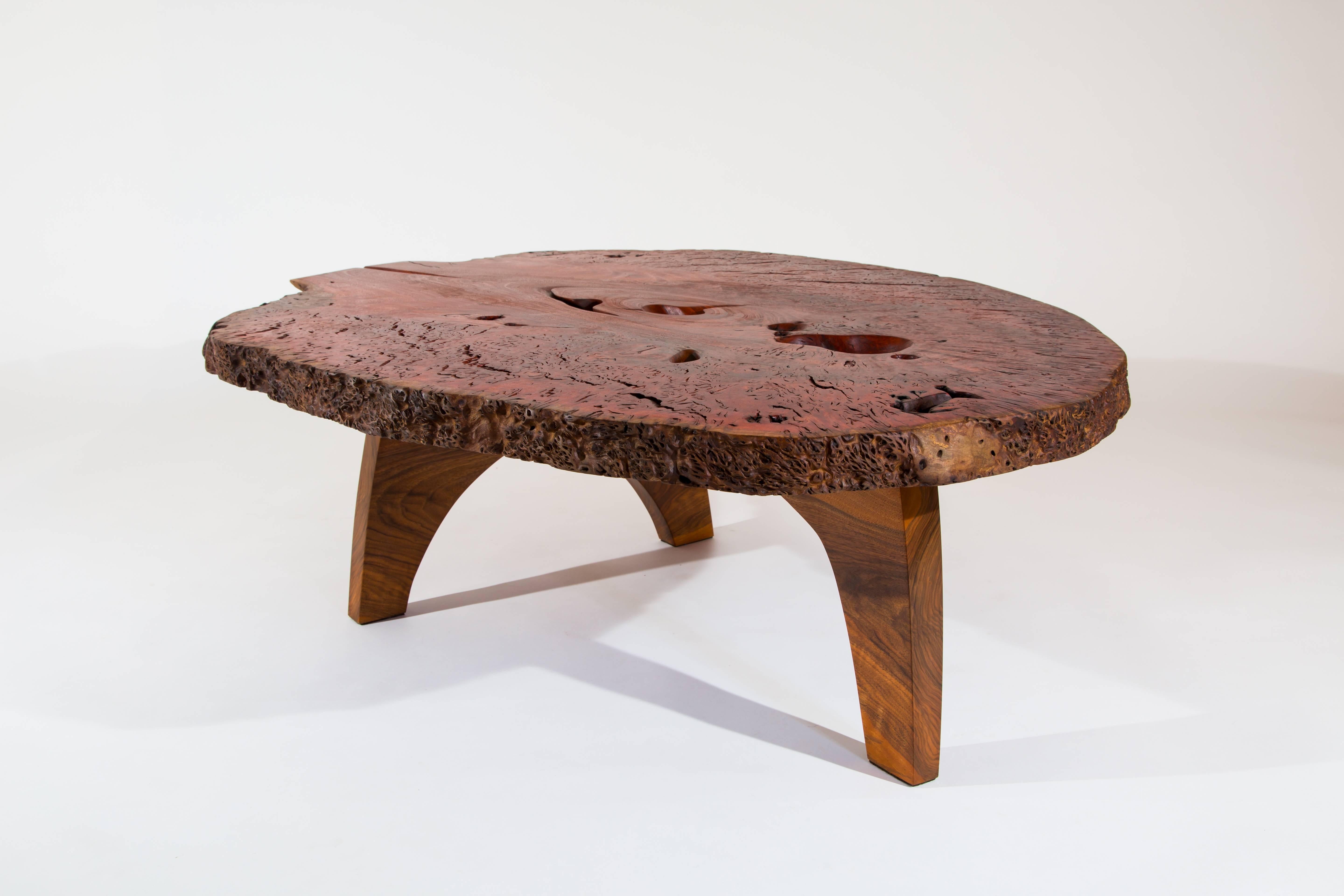 Dark Red Signed Table by Jörg Pietschmann In Excellent Condition In Geneve, CH