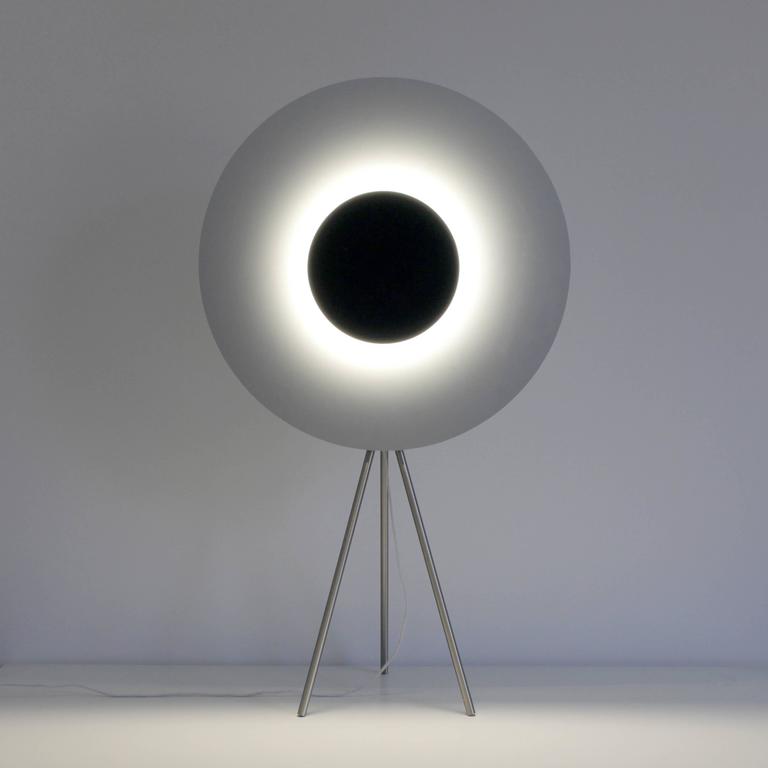 eclipse table lamp