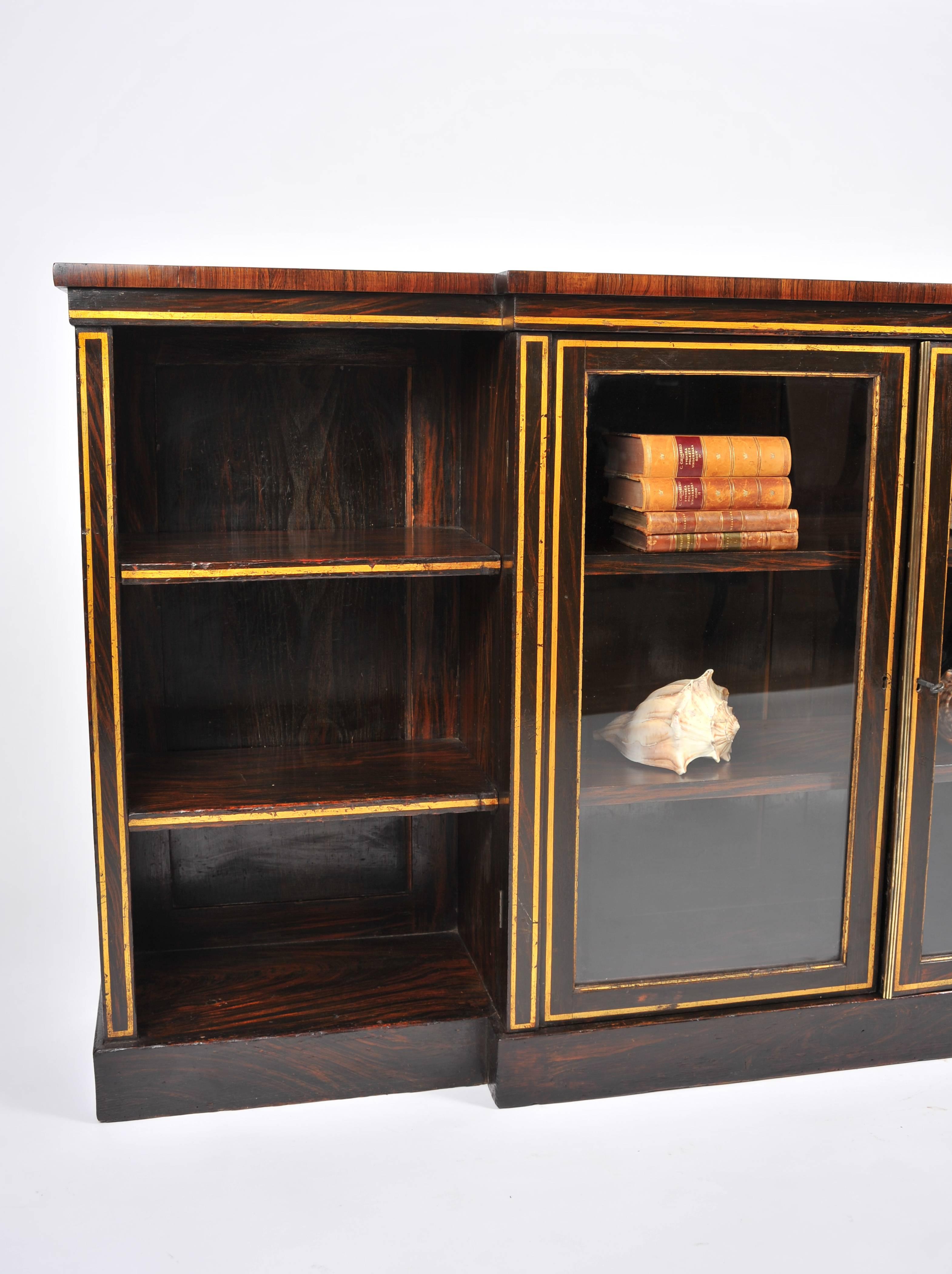 Regency Rosewood Breakfront Bookcase with Central Glass Doors In Excellent Condition In London, GB