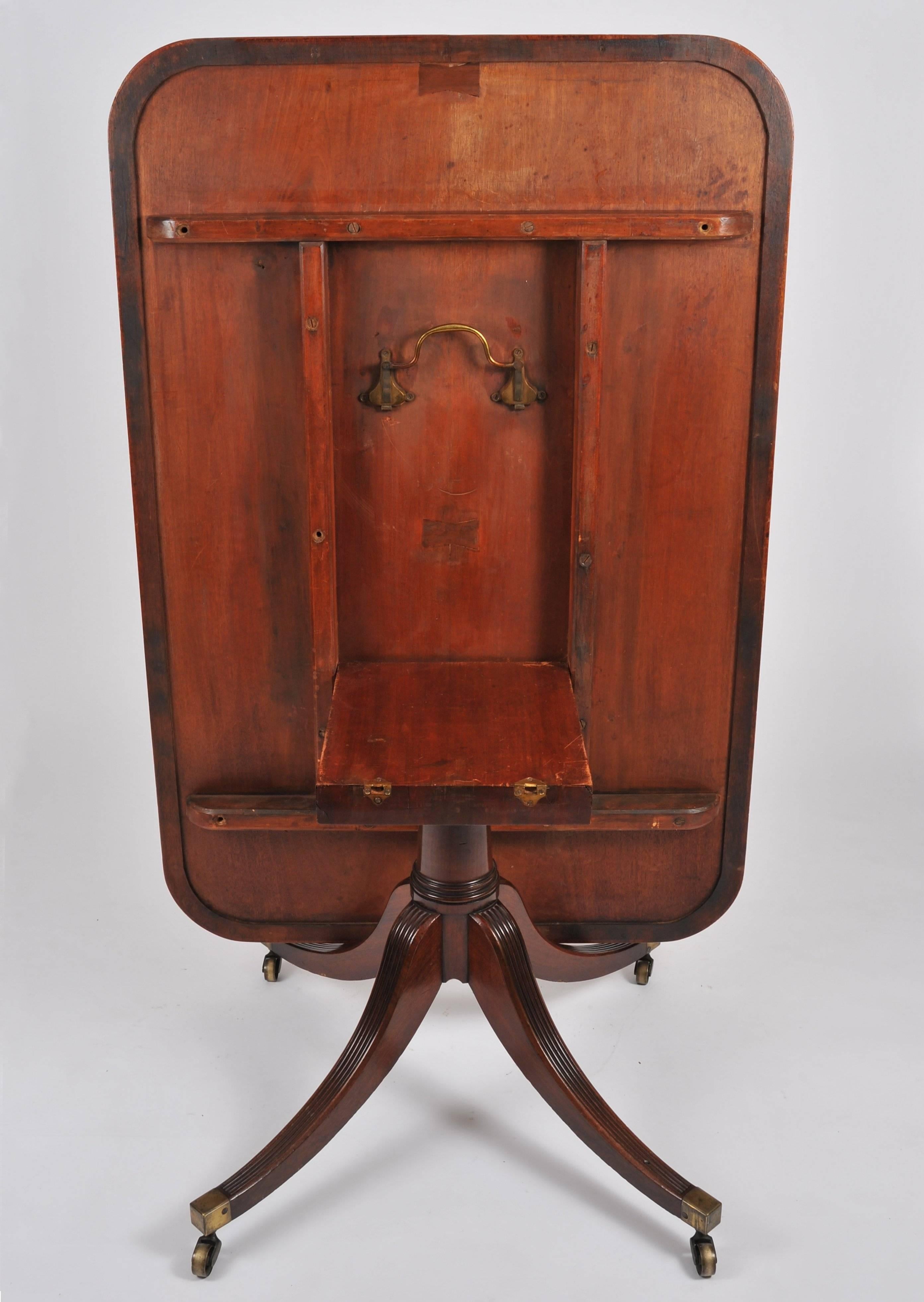 Early 19th Century Rectangular Mahogany Breakfast Table 2