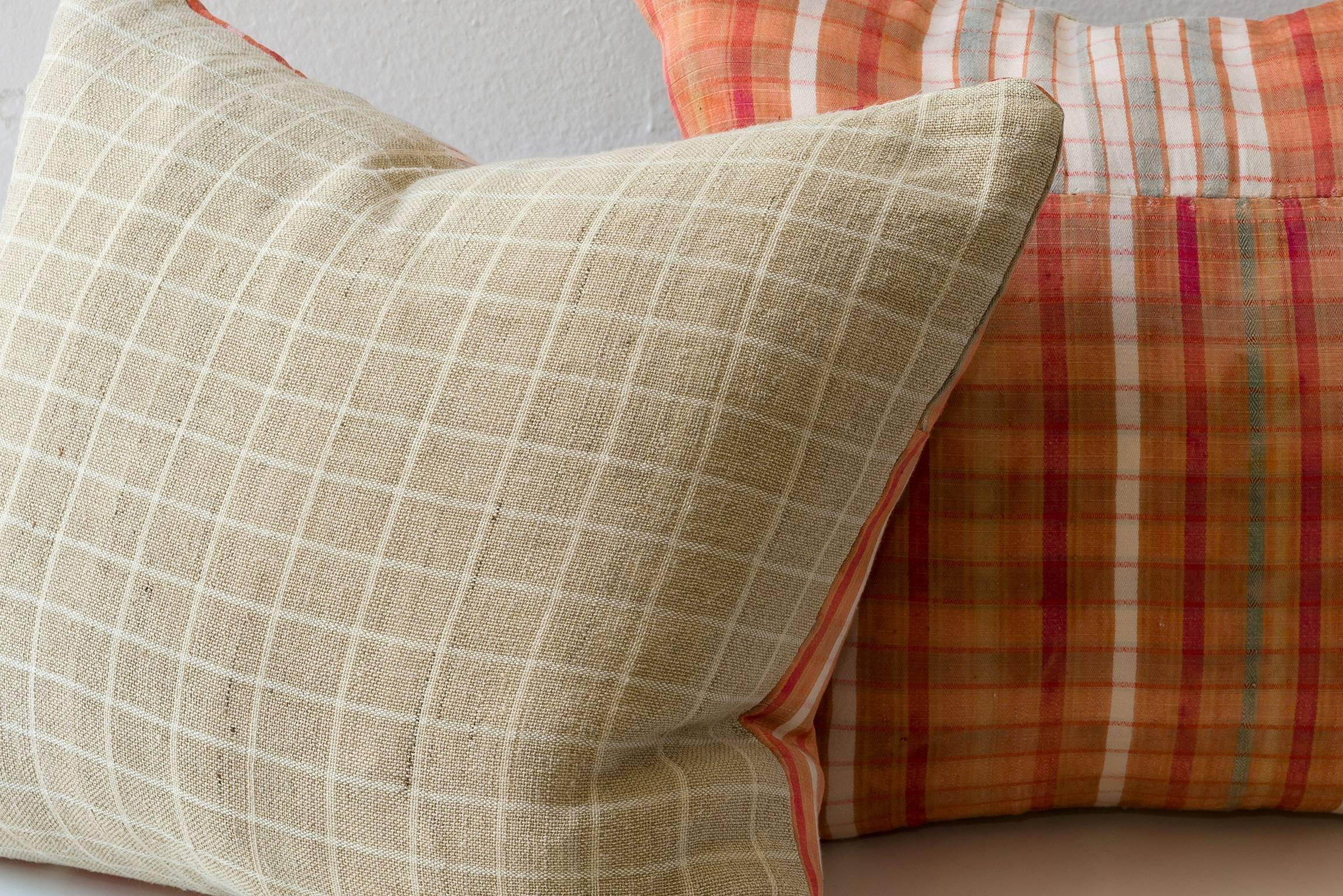 Silk Hand Loomed Cushion- Orange, Pumpkin, Red, White  In Excellent Condition For Sale In Los Angeles, CA