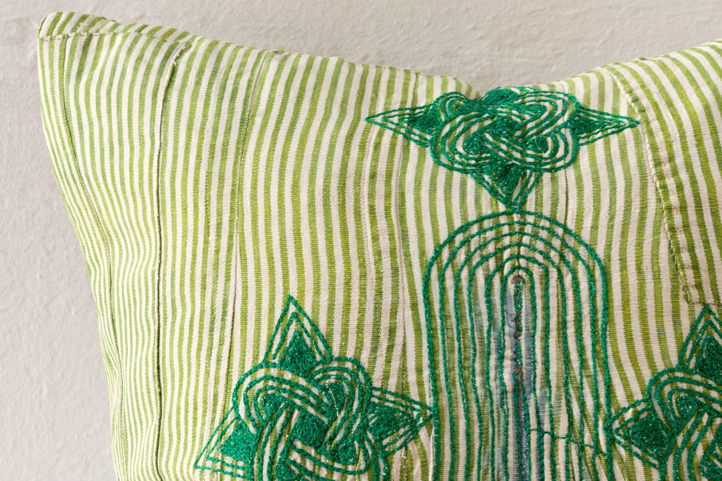 Vintage Grand Boubou Textile Pillow in Greens In Excellent Condition For Sale In Los Angeles, CA