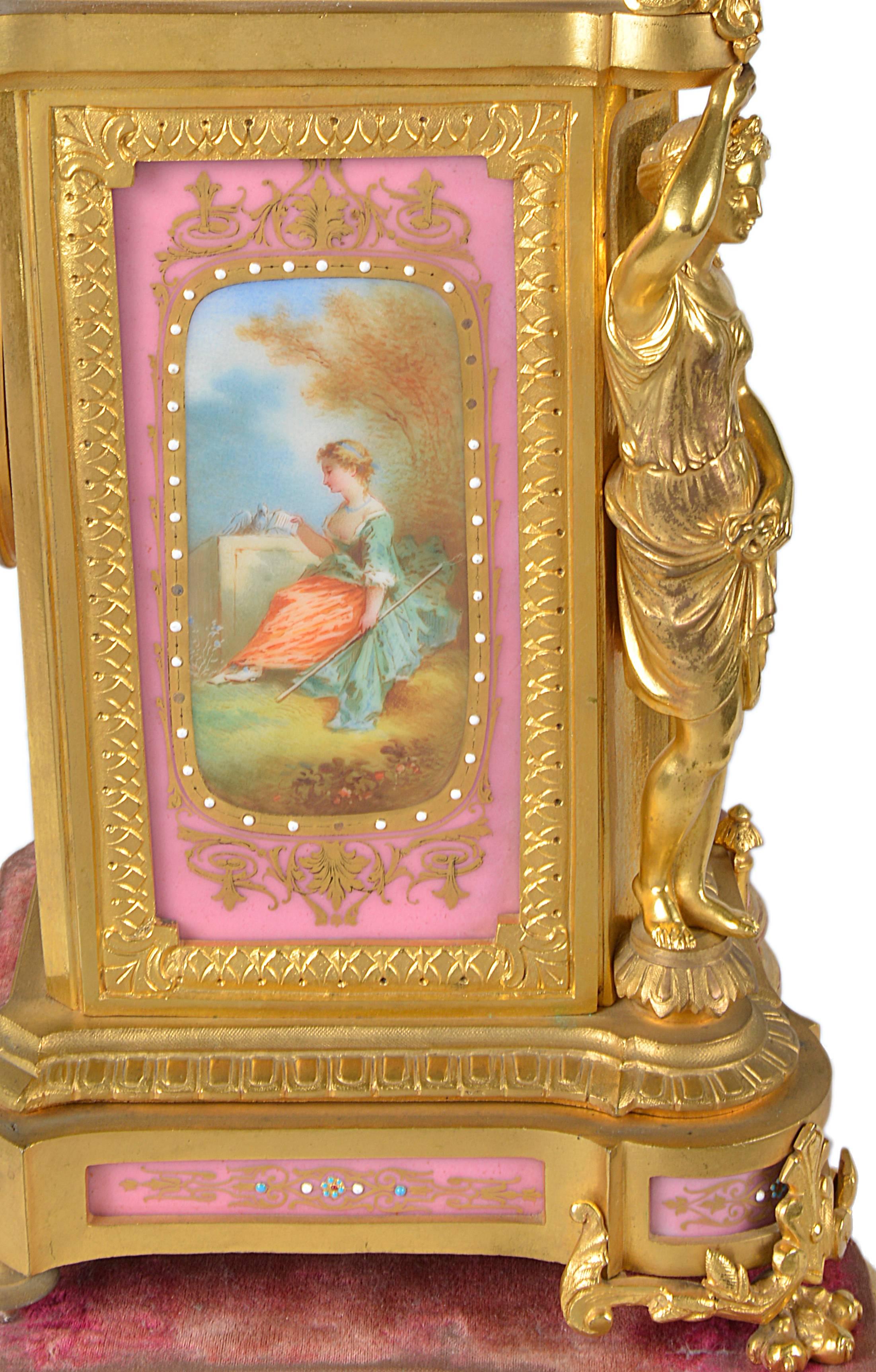 Antike französische Sevres-Kaminuhr aus Sevres (Louis XVI.) im Angebot