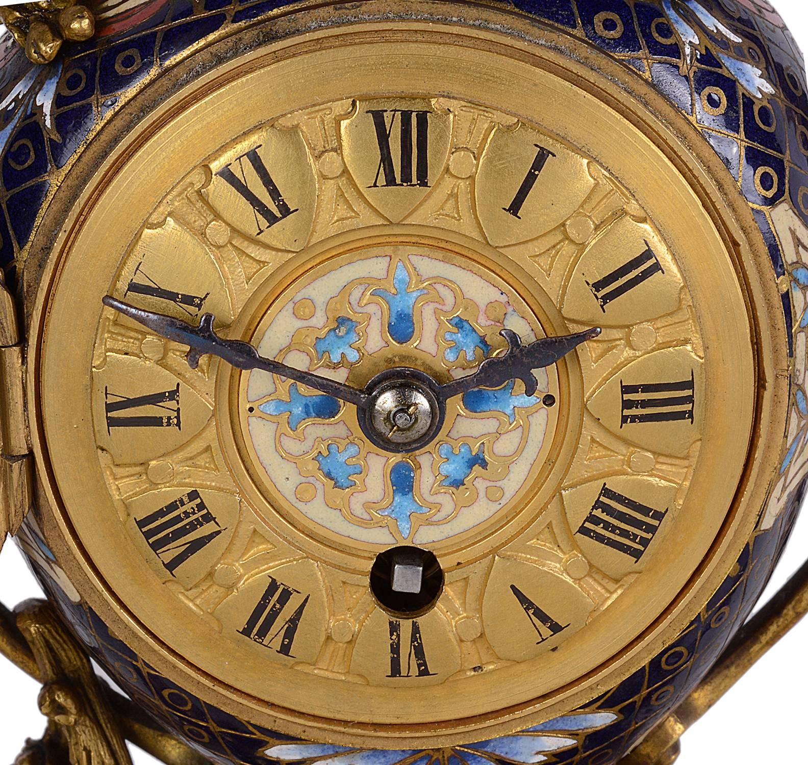 Fine Louis XVI Style Enamel Clock Set In Excellent Condition In Brighton, Sussex