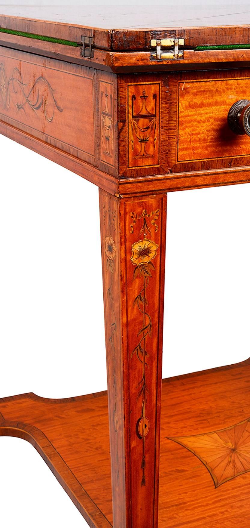 Kartentisch aus edwardianischem Seidenholz mit Intarsien (Englisch) im Angebot