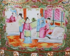 Chinese Canton/Rose Medallion Porcealin Garden Seat, 19th Century
