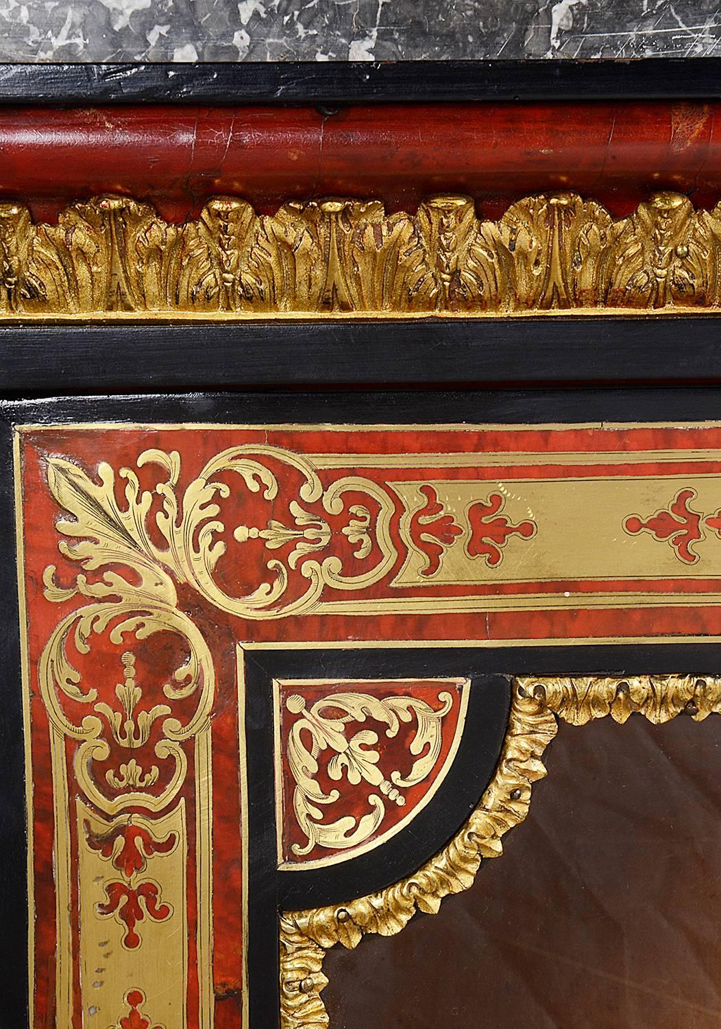 Pareja de armarios auxiliares Boulle estilo Luis XVI Francés en venta