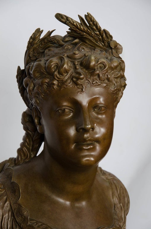 Classical Bronze Female Bust, 19th Century In Excellent Condition For Sale In Brighton, Sussex