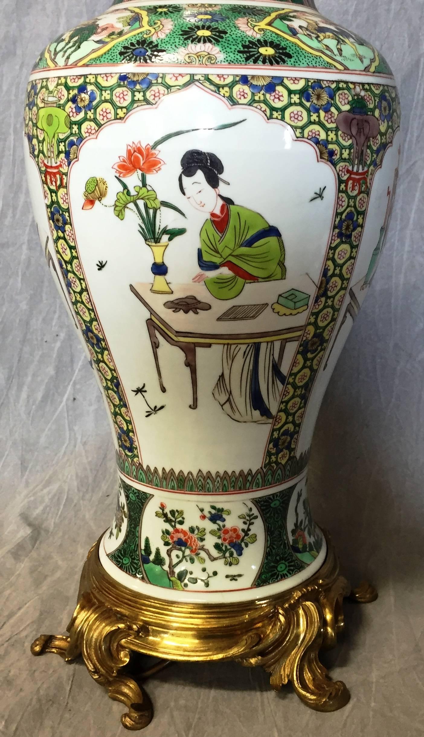 Peint à la main Vase/lampe chinoise Famille Verte du 19ème siècle en vente