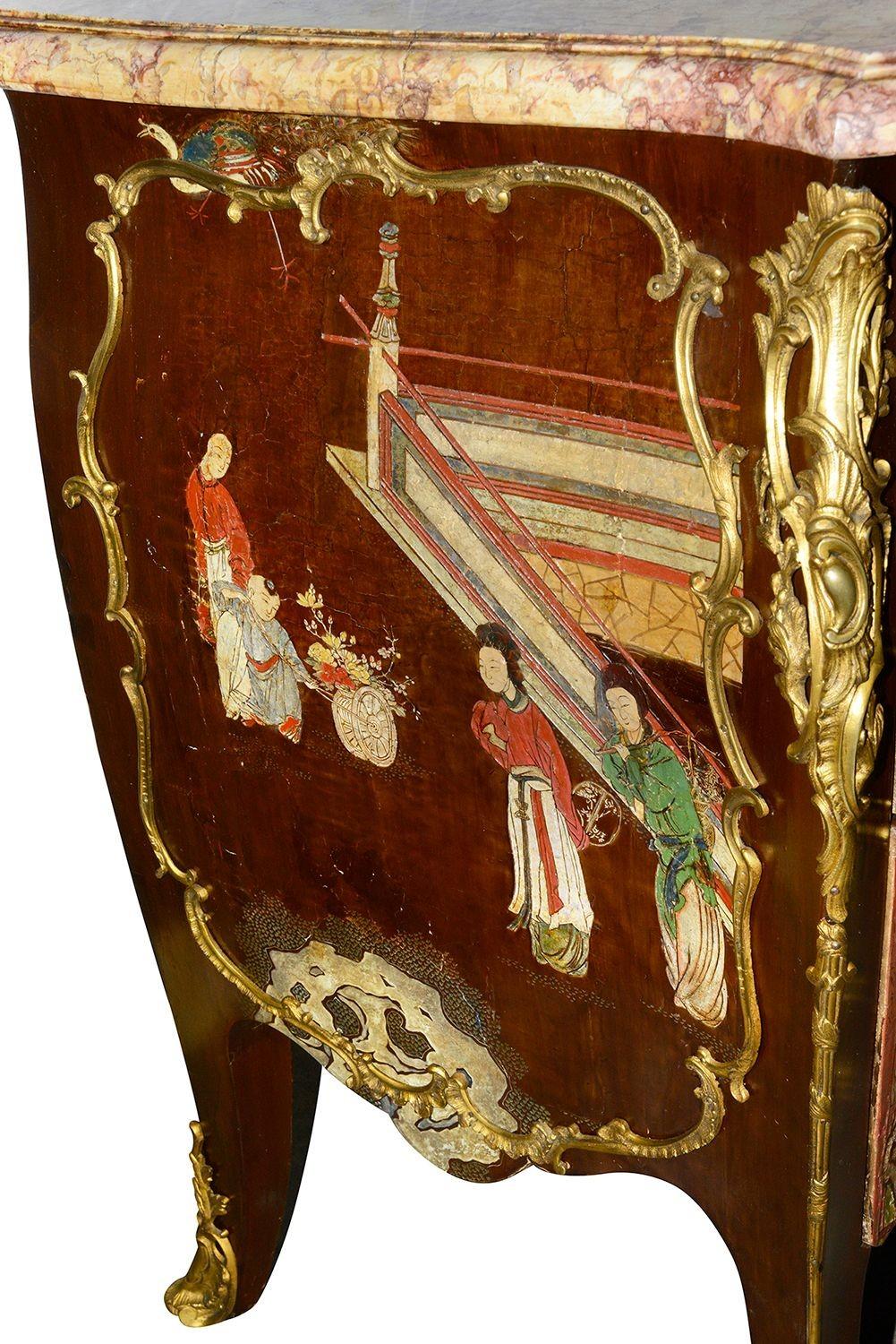Commodo laccato in stile Chinoiserie del XVIII secolo. in vendita 1
