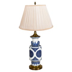 Chinese blue and white porcelain vase / lamp, C19th
