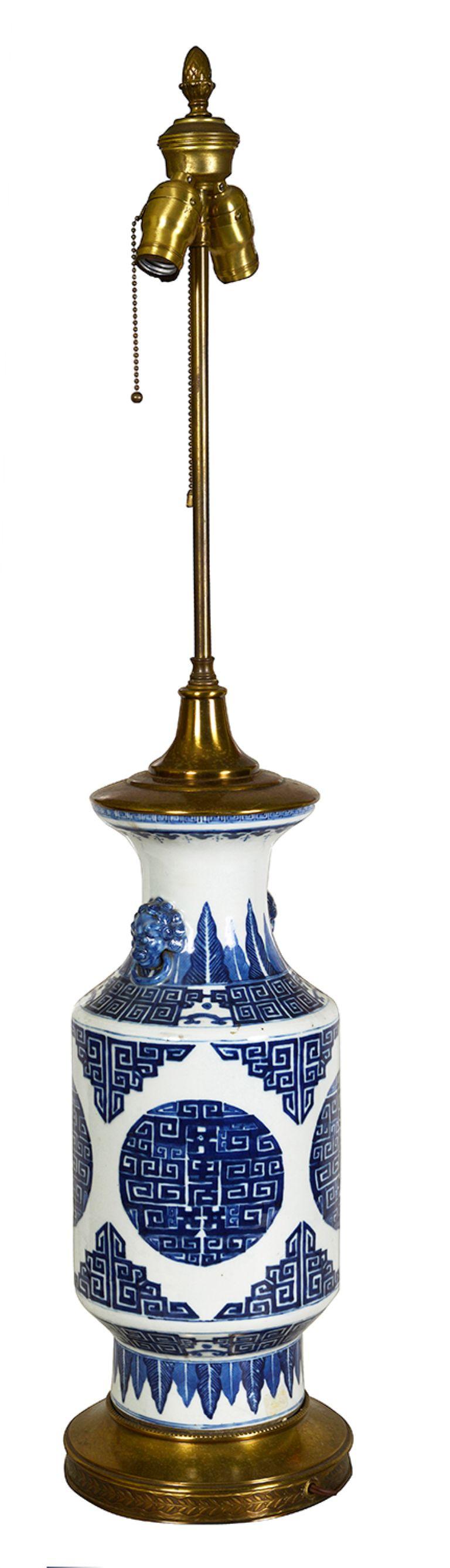 Jarrón / lámpara de porcelana china azul y blanca, S. XIX Chino en venta