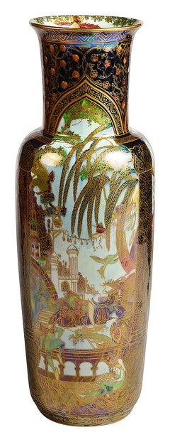 Vaso Wedgwood Fairy Lusta, disegnato da Daisy Makeig-Jones, 36 cm