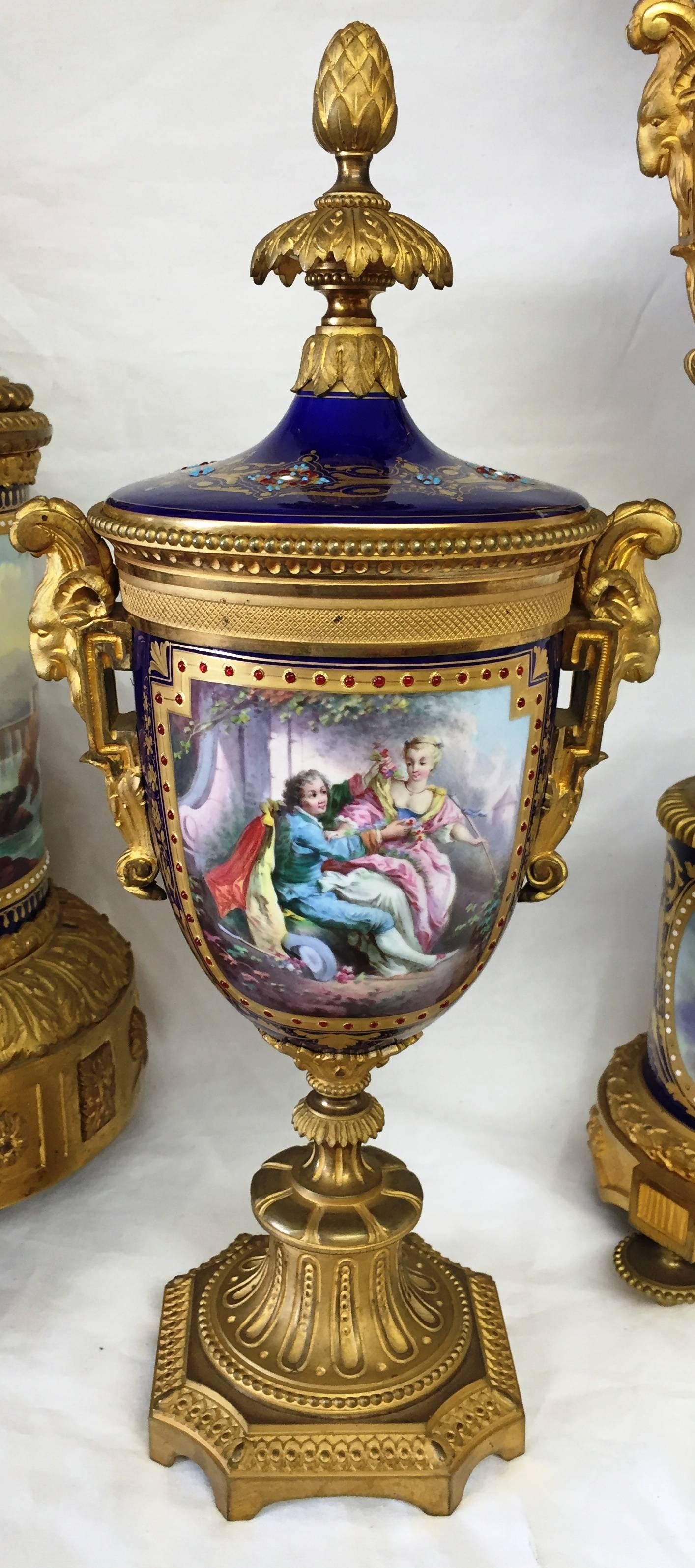 19th Century Sevres Clock Set In Good Condition For Sale In Brighton, Sussex