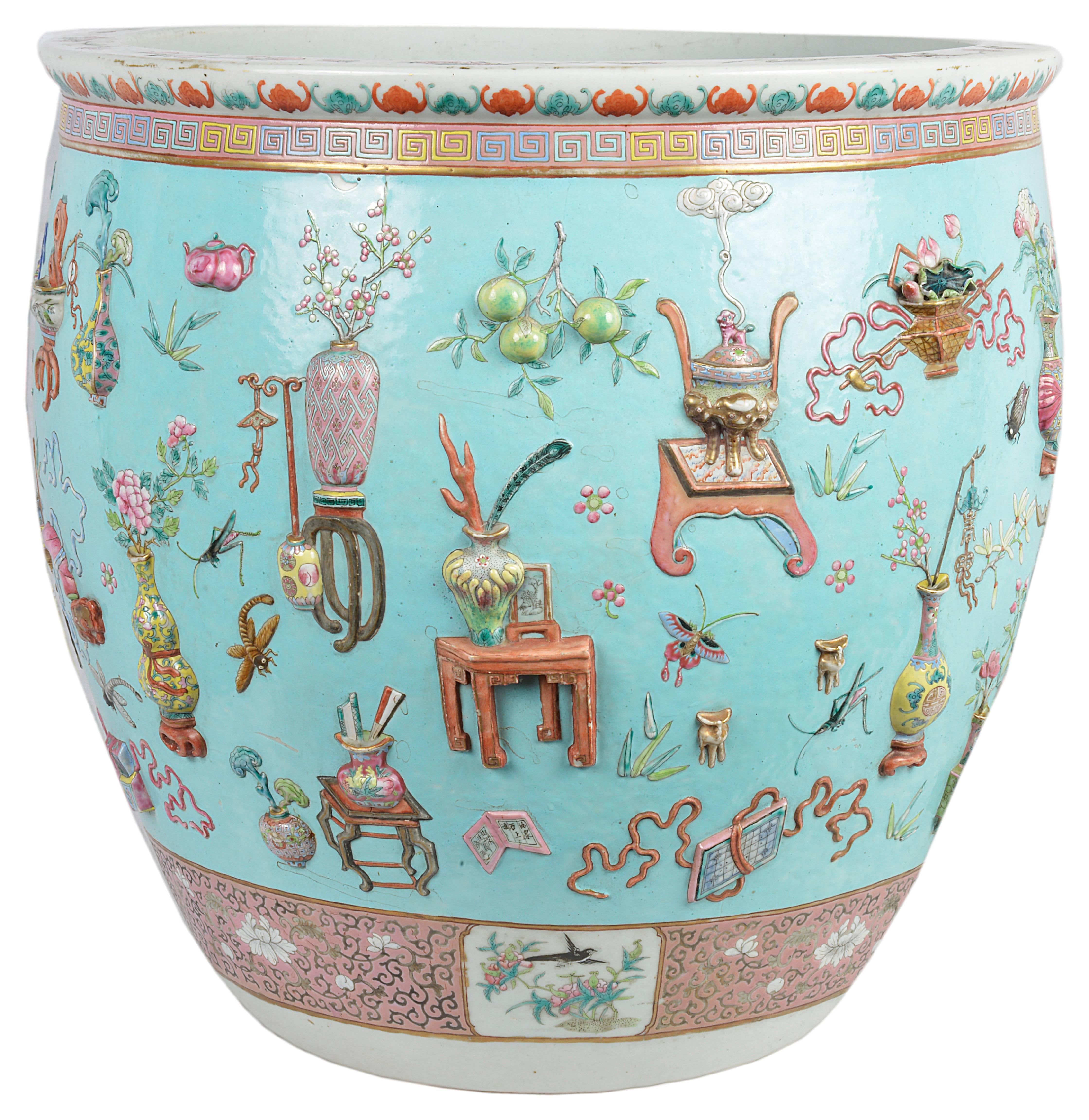 Hand-Painted Chinese 19th Century Famille Rose Fish Bowl For Sale