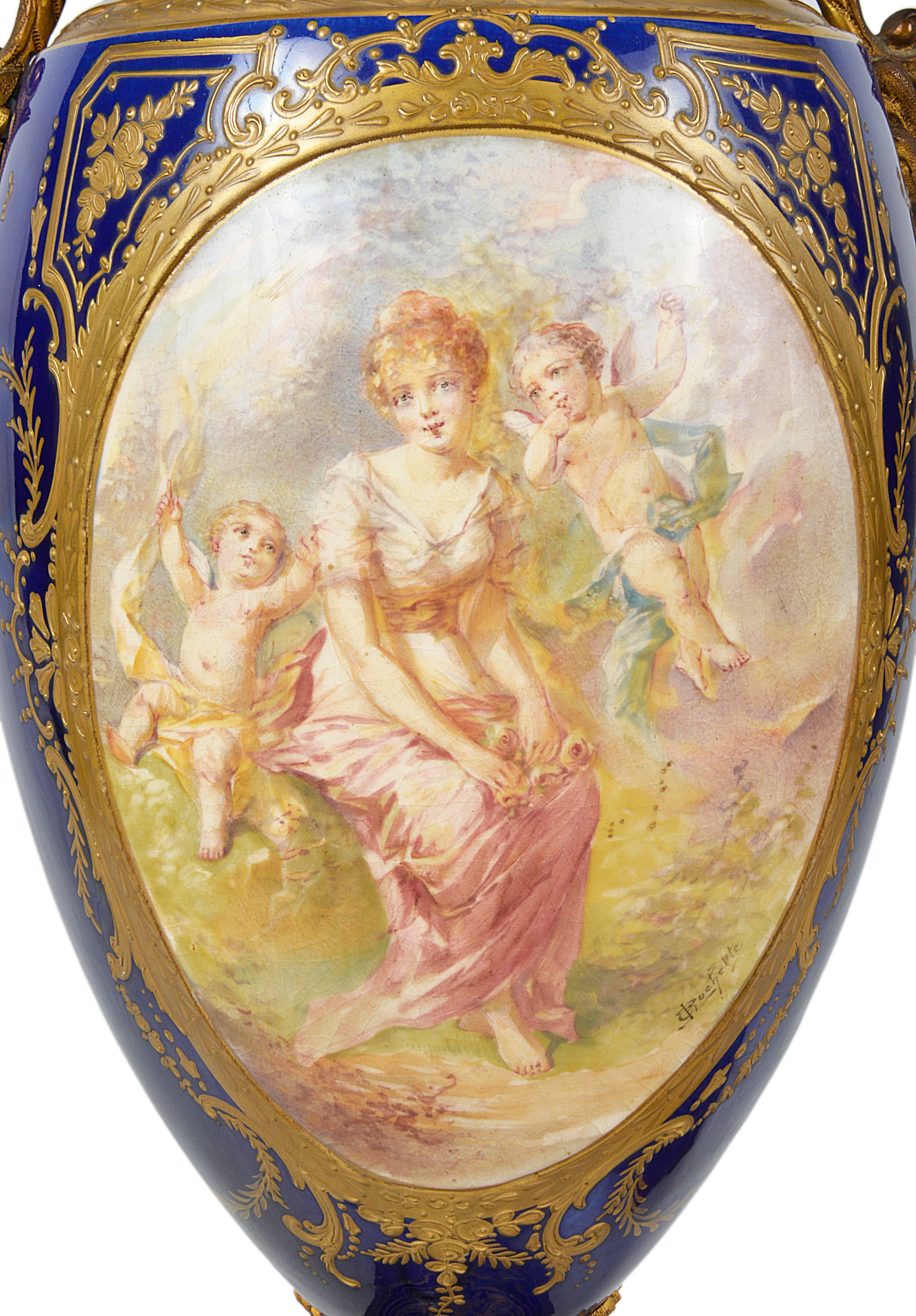 Pair of 19th Century Sèvres Style Porcelain Vases For Sale 1