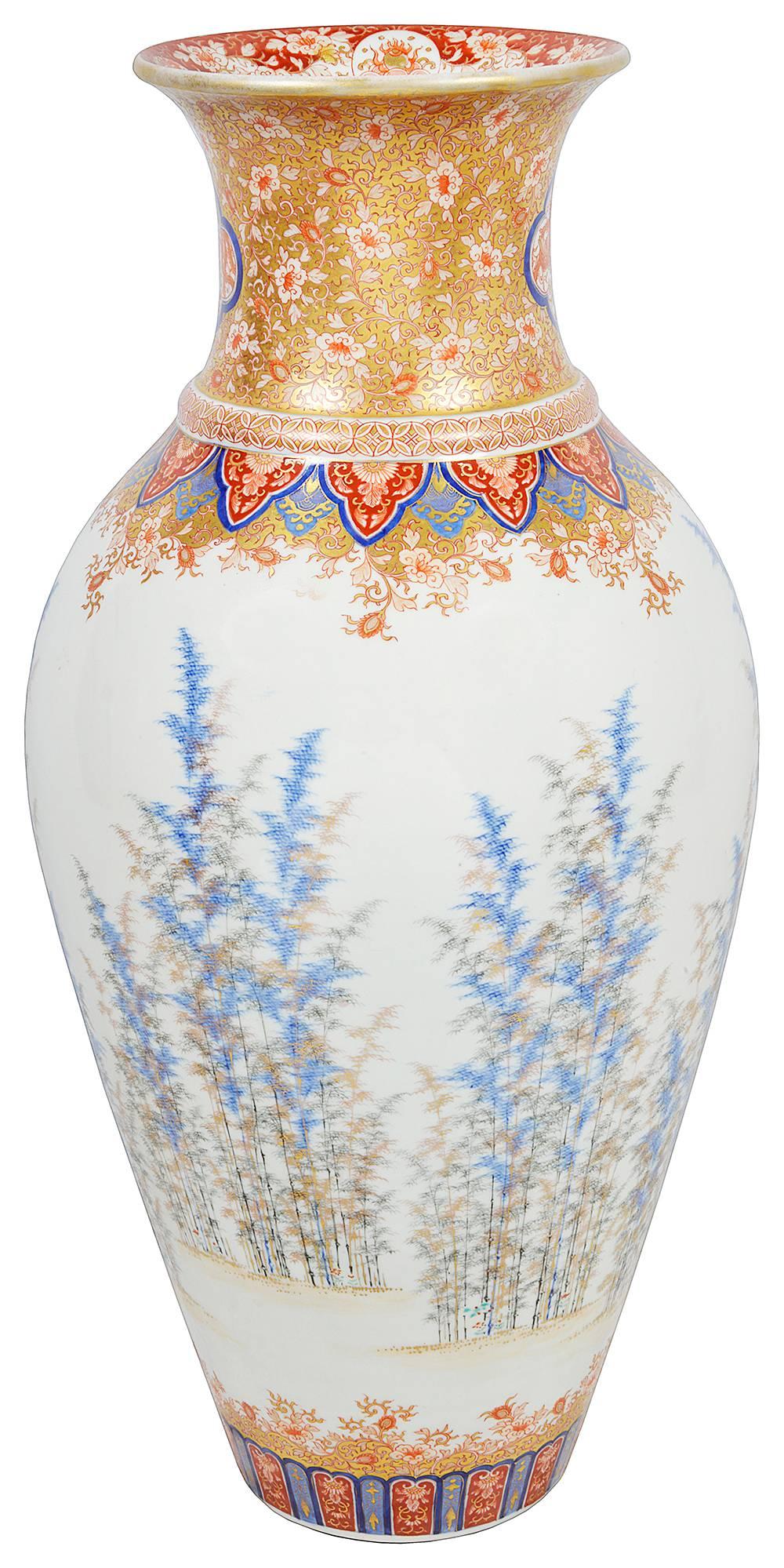 A fine quality late 19th century Japanese Fukagawa porcelain vase. Having wonderful bamboo decoration to the centre with classical motif and scrolling boarders to the top and bottom.
Signed to the base.