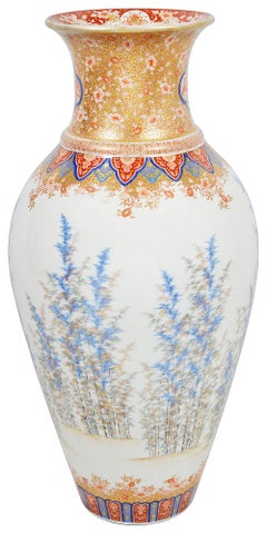 Fine Japanese Fukagawa Vase