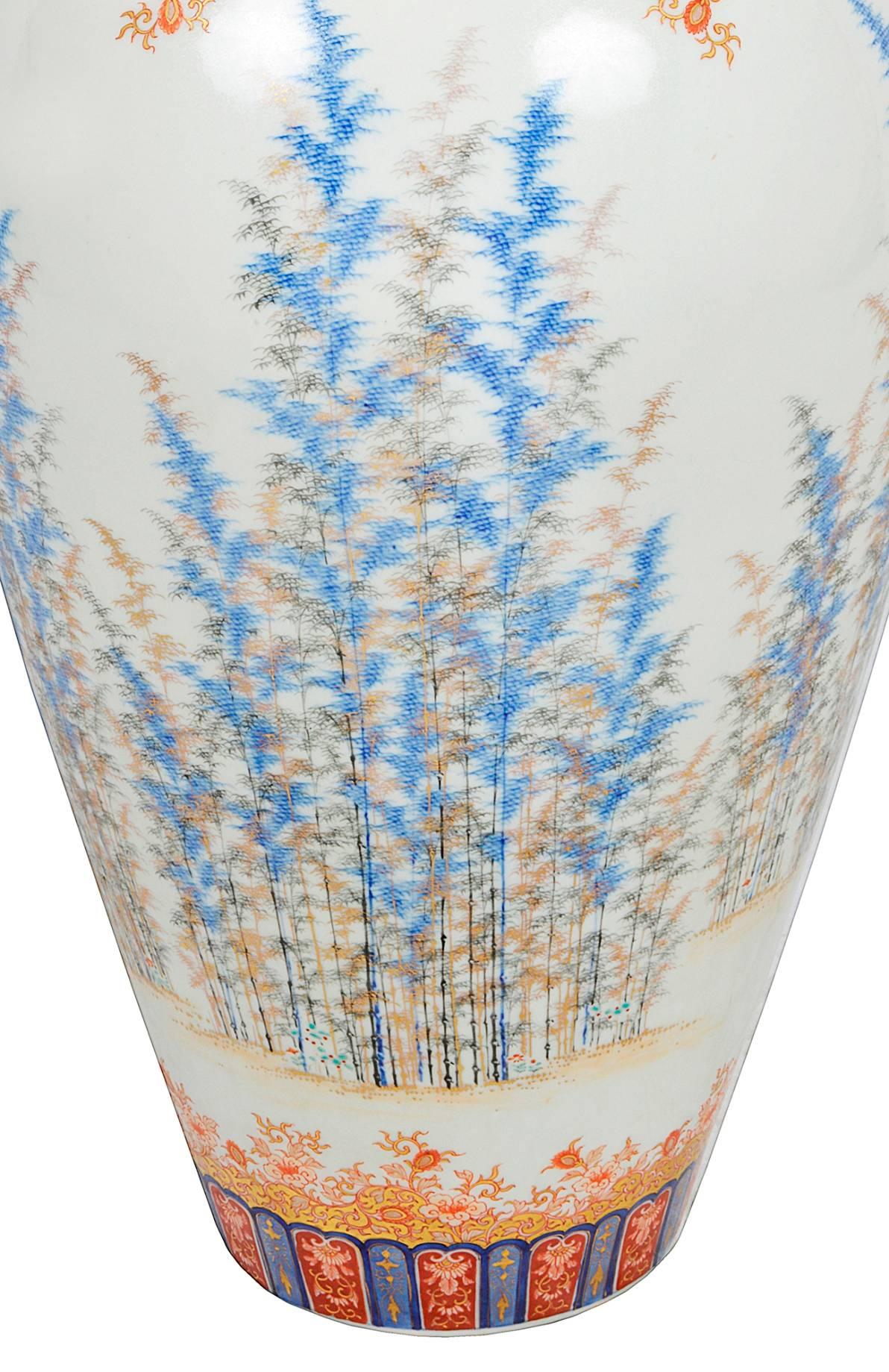 Hand-Painted Fine Japanese Fukagawa Vase
