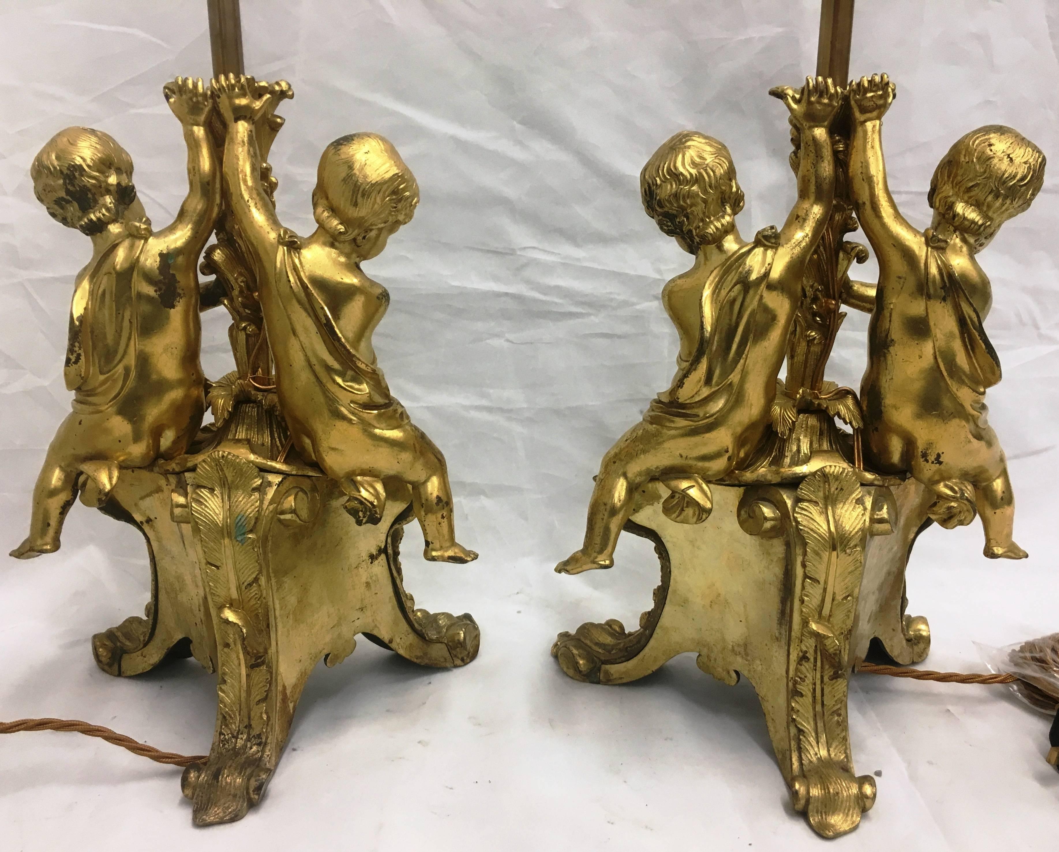 French Pair of 19th Century Gilded Ormolu Lamps For Sale