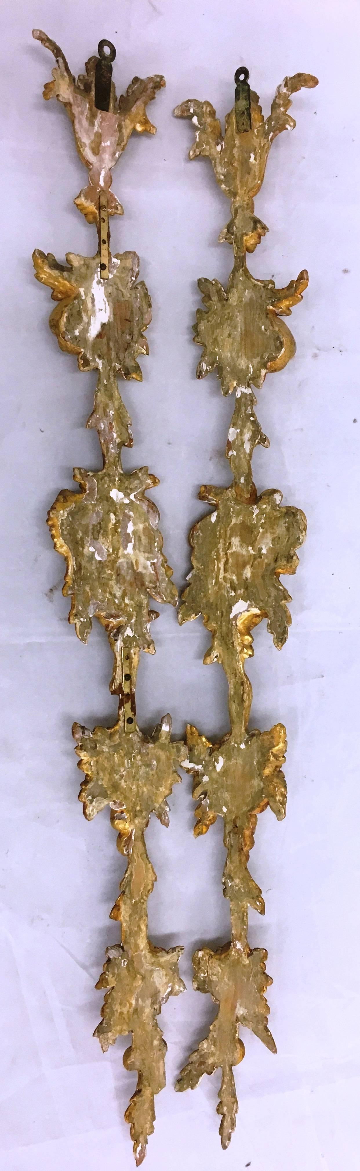 Pair of 18th Century Carved Giltwood Wall Appliques In Good Condition In Brighton, Sussex
