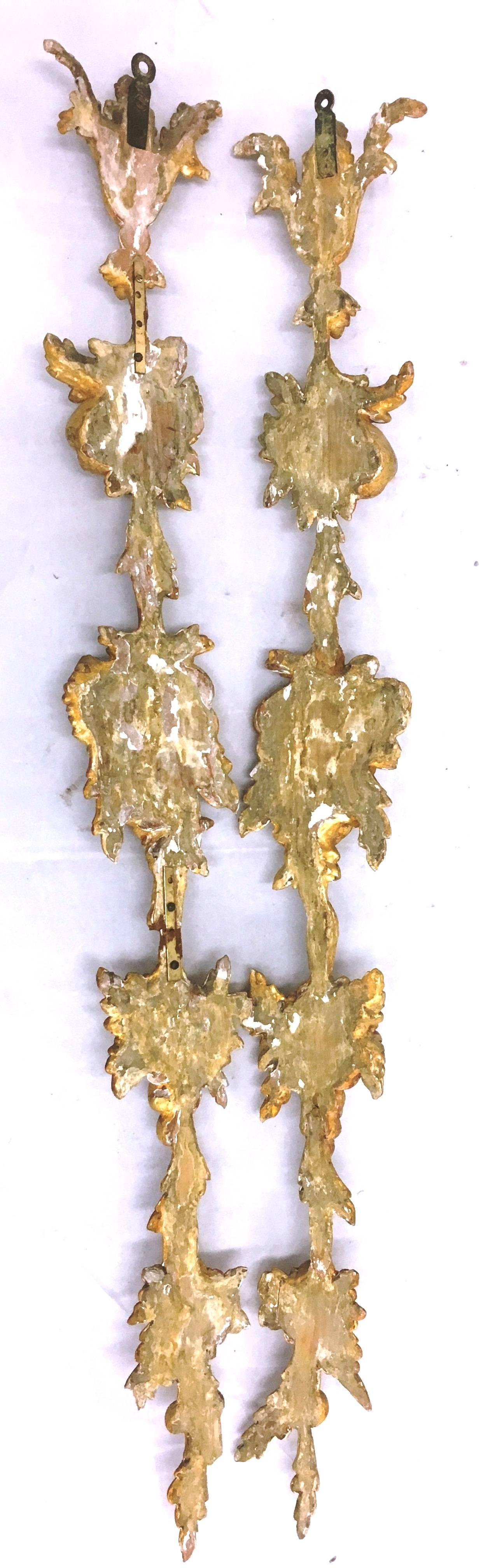 Pair of 18th Century Carved Giltwood Wall Appliques 1