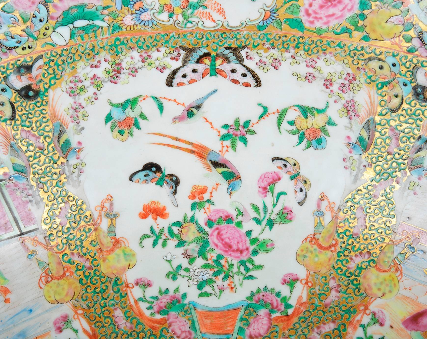 Hand-Painted Large 19th Century Chinese Rose Medallion Cantonese Bowl