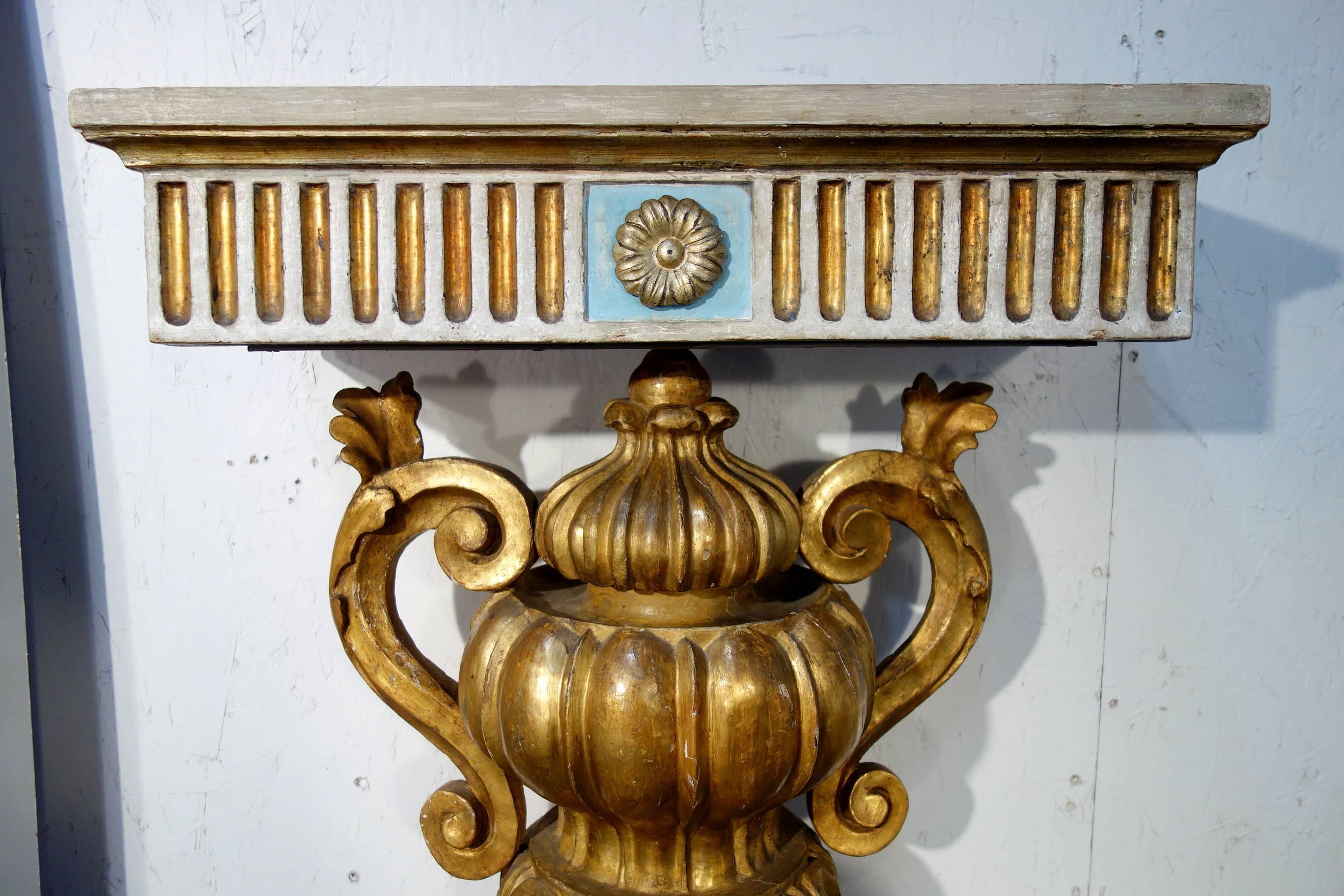 Italian 18th Century Hand-Carved Wood Gilded Amphora Flower Box