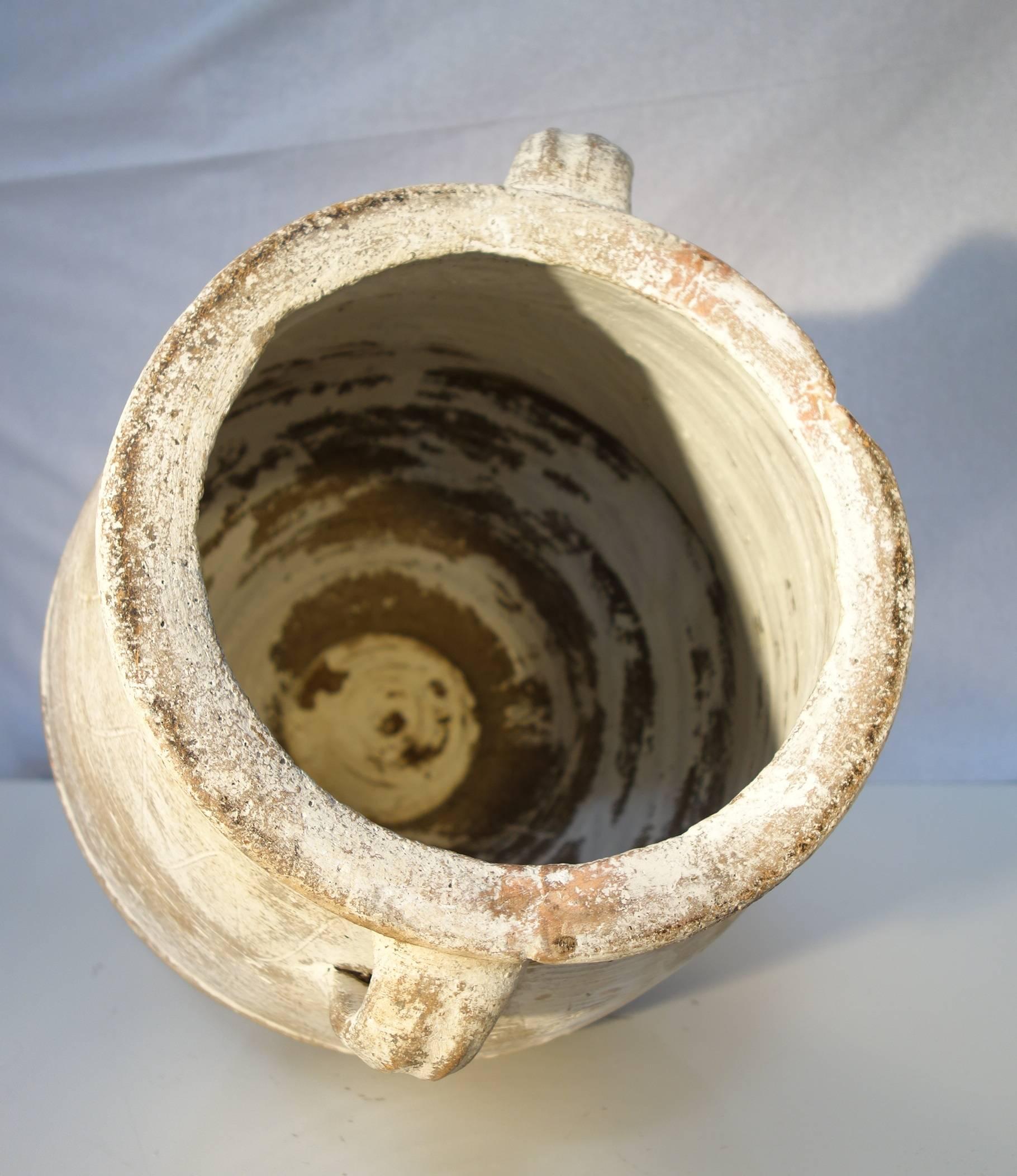 Mediterranean Antique White Pottery Amphora In Good Condition In Encinitas, CA